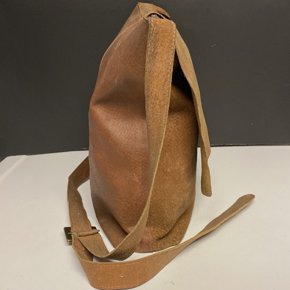 Mayko Suede Leather Crossbody Messenger Bag - Picture 7 of 17